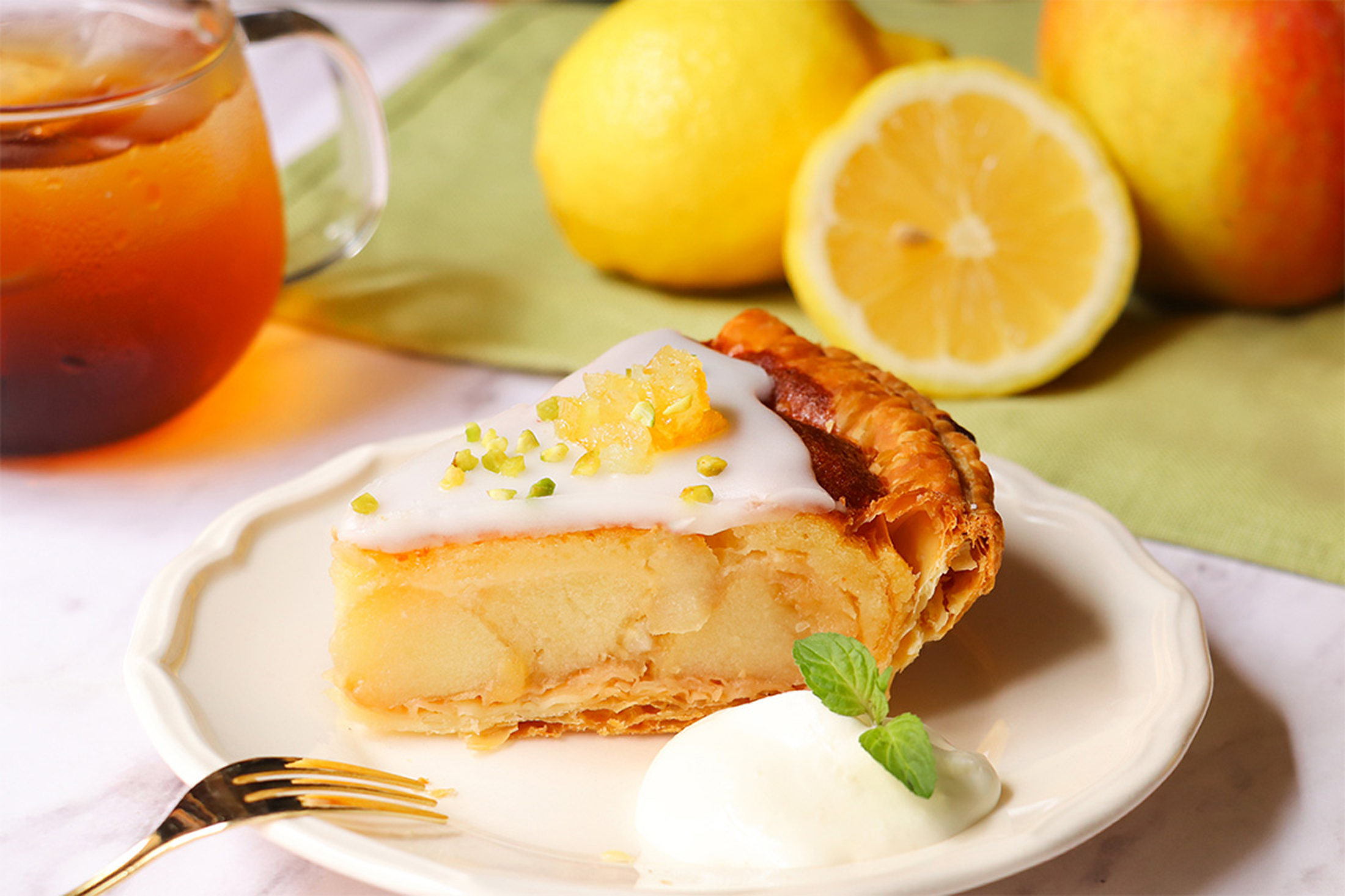 爽やかな夏の味わい『レモンケーキ アップルパイ』