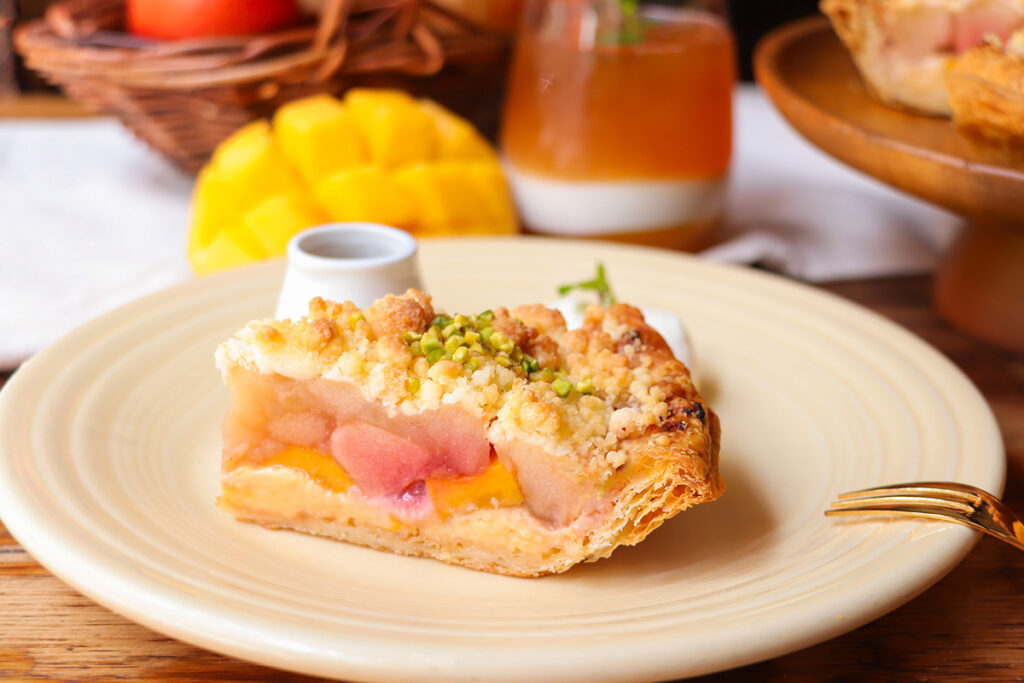 横浜店限定！南国気分を味わえる『トロピカル アップルパイ』