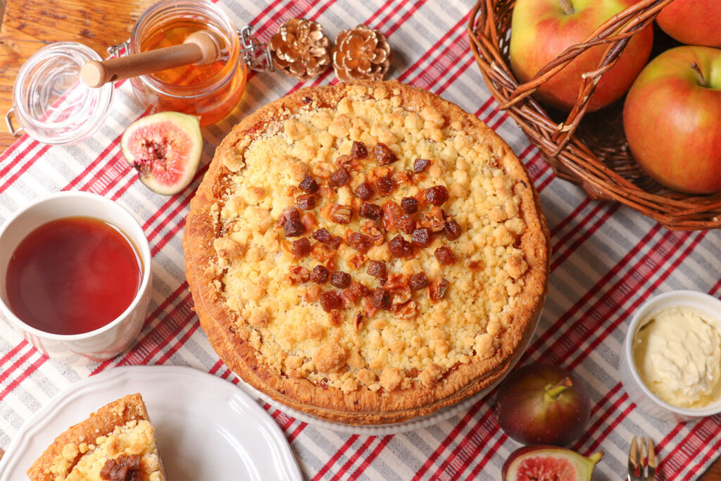 【2025/12/4(水)～】『ドライフィグとくるみのクリームチーズアップルパイ』登場！